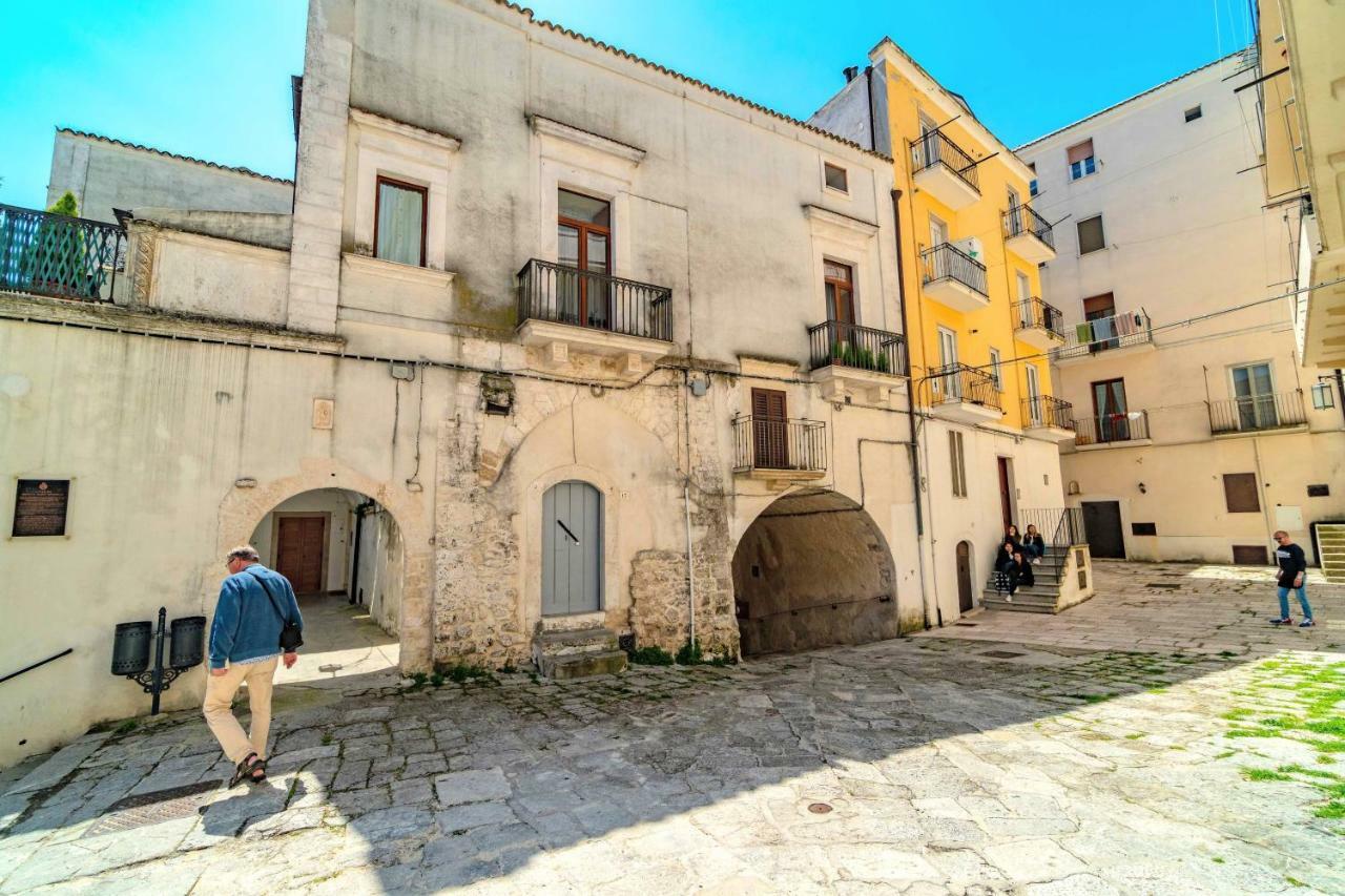Suite Rotari - Affitti Brevi Italia Монте-Сант'Анджело Экстерьер фото